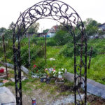 Черная кованая арка для сада Владивосток